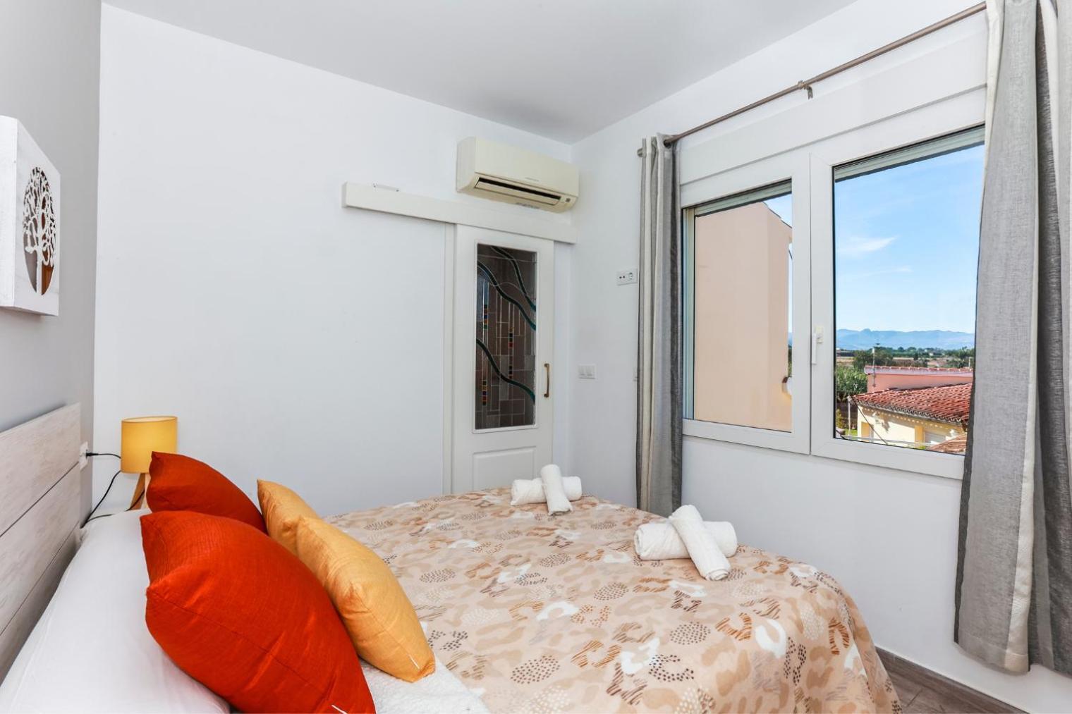 Apartamento Buganvilla Premium Beach And Mountain Denia Bagian luar foto